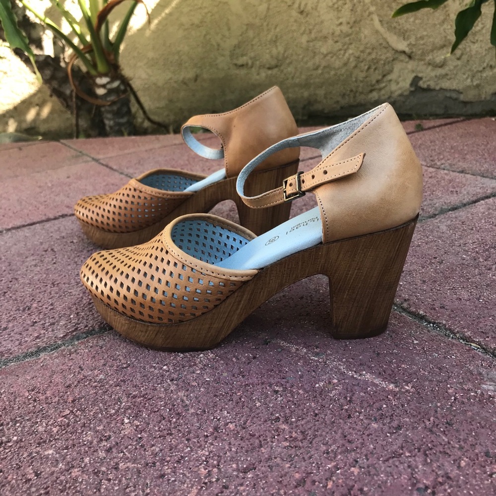 Eric Michael Sadie Clogs